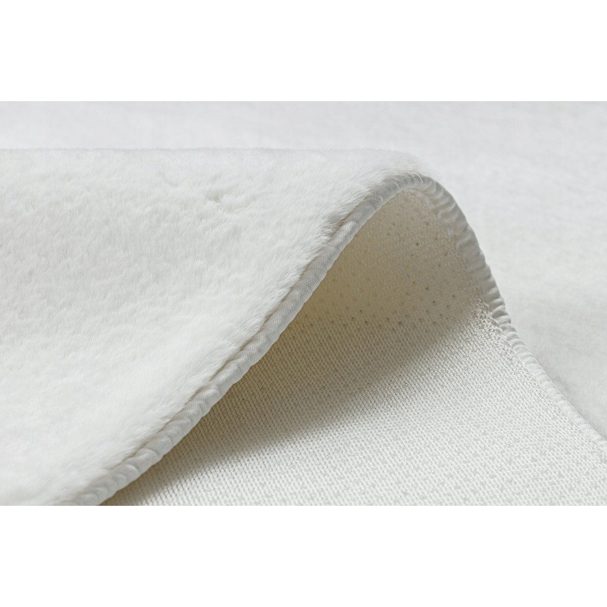 Covoare shaggy de calitate în alb