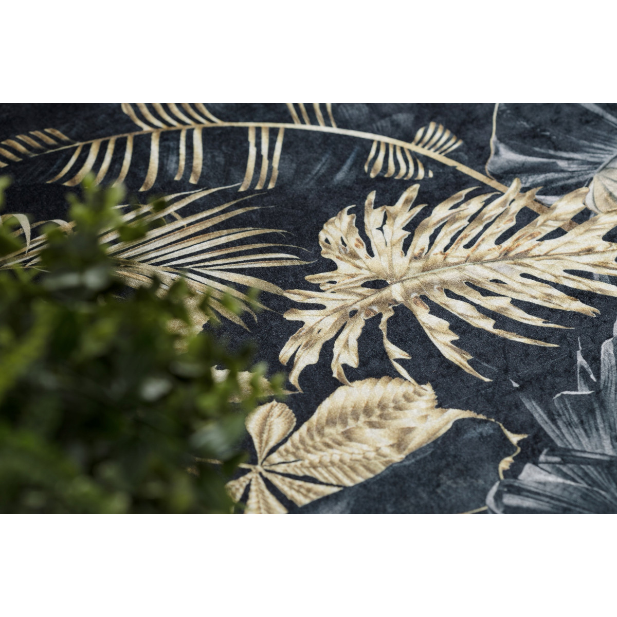 Covor negru-auriu lavabil anti-alunecare ANDRE