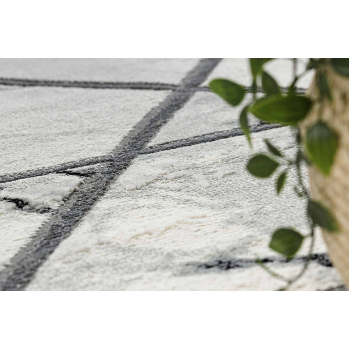 Covoare cu model geometric de culoare albă