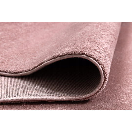 Covor universal de culoare roz în dimensiuni diferite