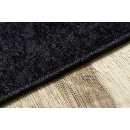 Covor unic pentru cameră de culoare neagră