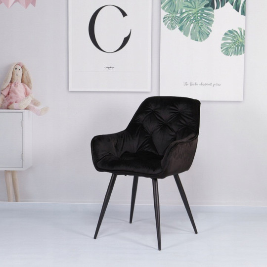 Scaune negre din velur pentru dining
