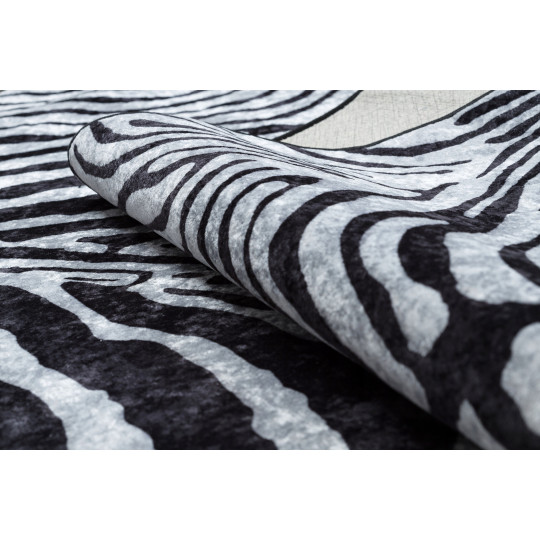 Covor de calitate cu model de zebră