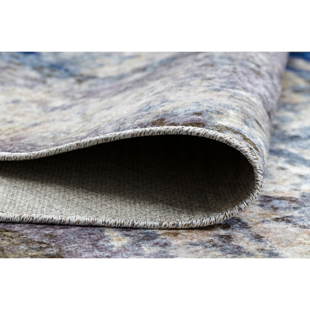 Covor de calitate pentru sufragerie din colecția MIRO