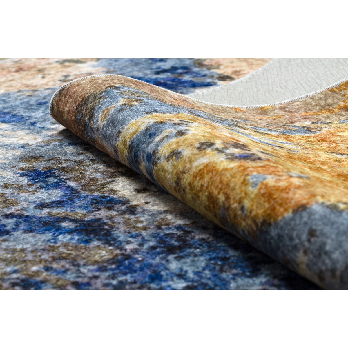 Covor de calitate pentru sufragerie din colecția MIRO