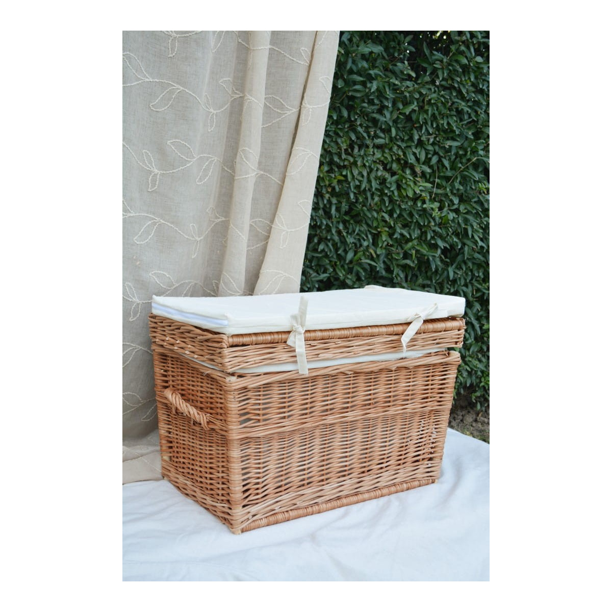 Răchita pentru camera copiilor în culoarea ecru