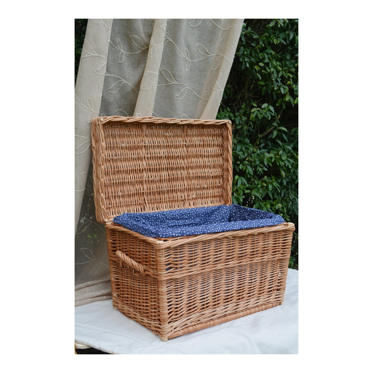 Coș de depozitare din rattan de calitate pentru camera copilului, de culoare albastră