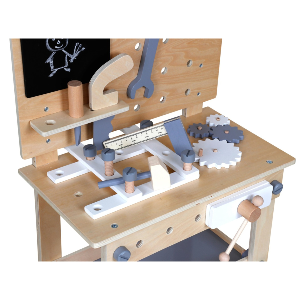 Masa cu unelte pentru micii mecanici