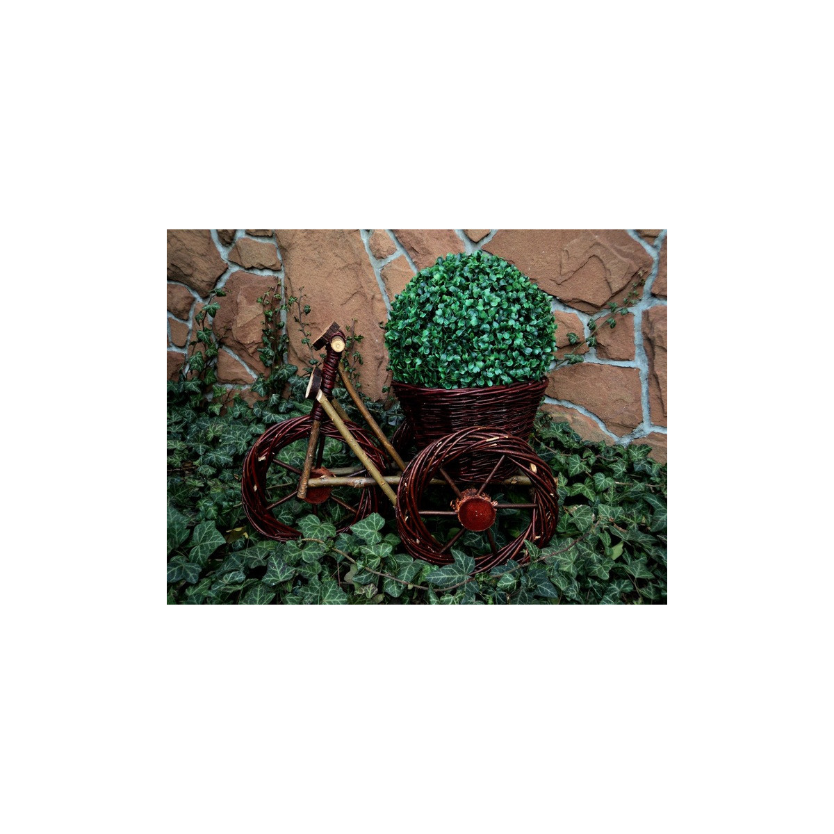 Cos de grădină din răchită
    bicicletă