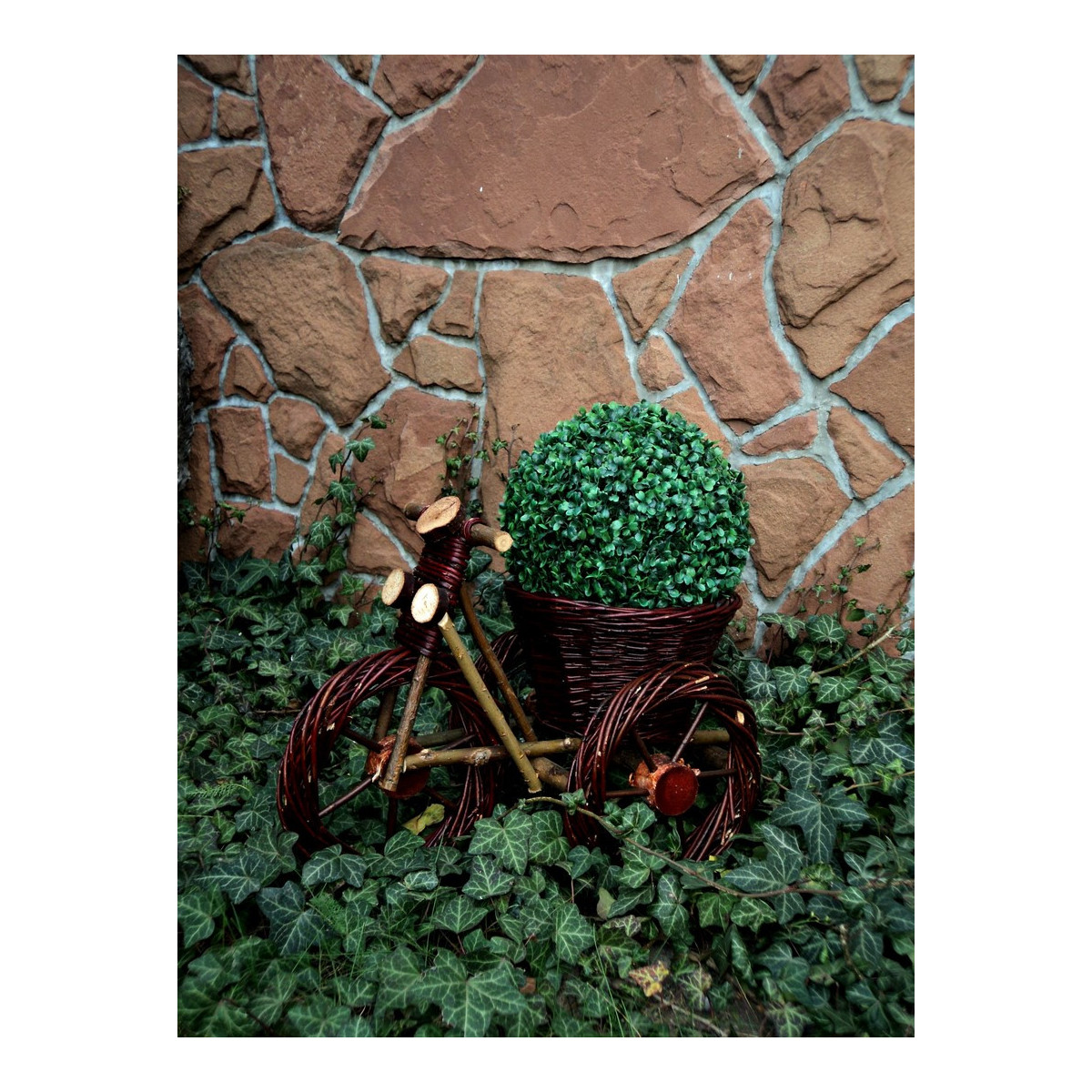 Cos de grădină din răchită
    bicicletă