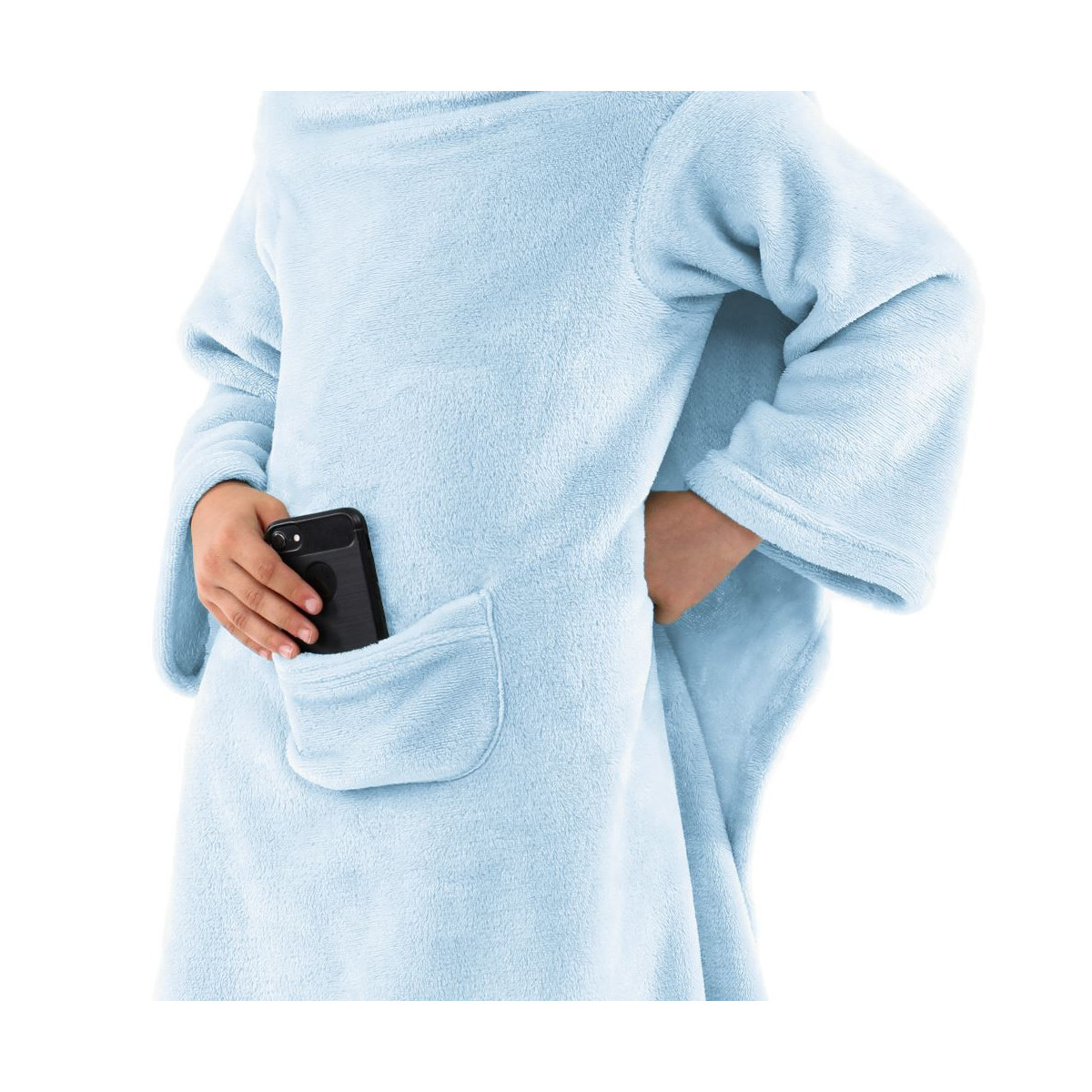 Pătură modernă pentru copii, de culoare albastră, cu mâneci, cu dimensiunile 90x105 cm.