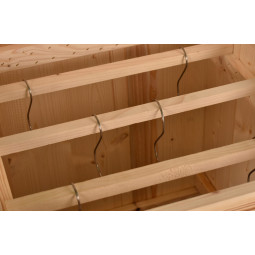 Udiță din lemn cu două camere și acoperiș din tablă + Cadou