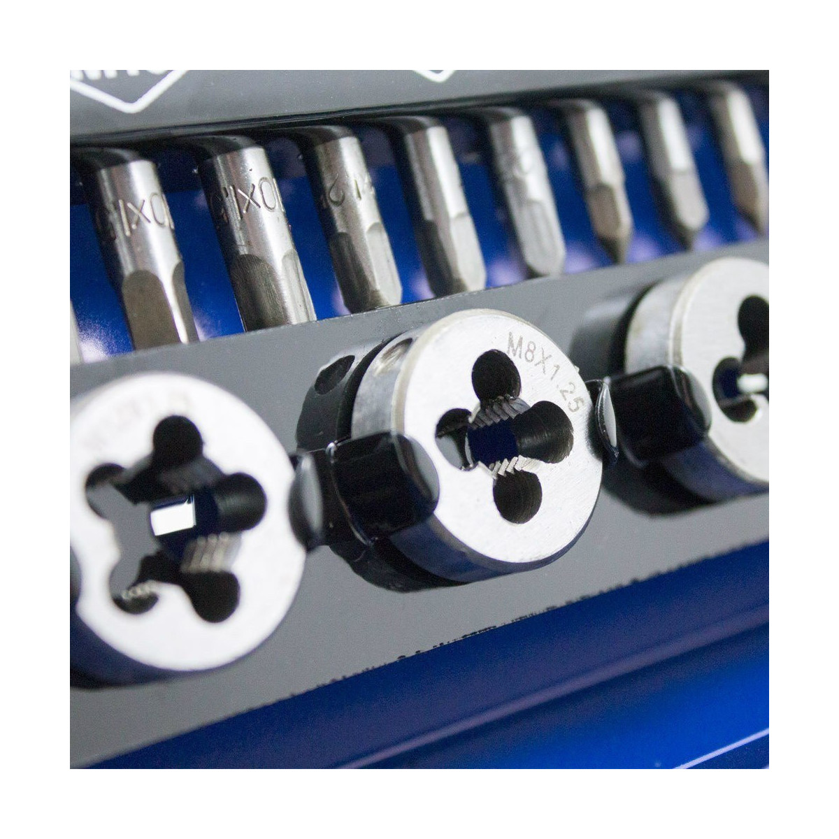 Set de nituri 32 elemente