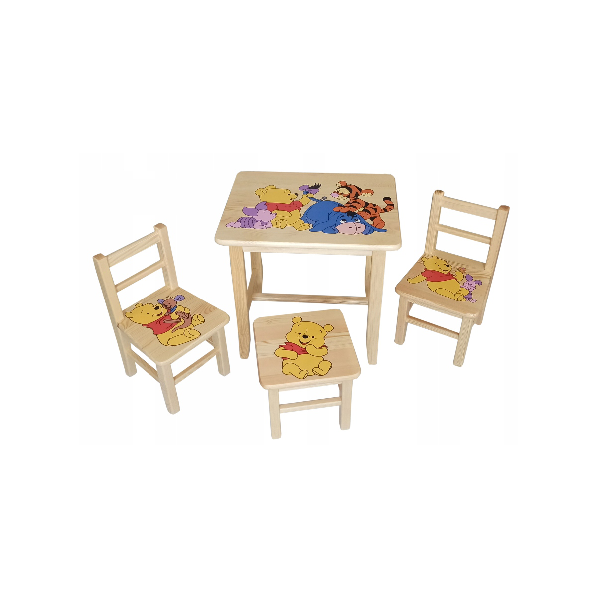 Masă pentru copii de calitate, cu scaune în temă de poveste Winnie the Pooh