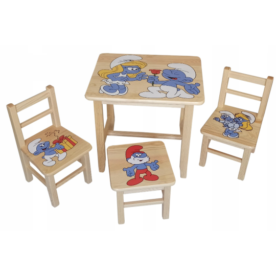 Scaunele și masa Păpușilor Șmolkovia