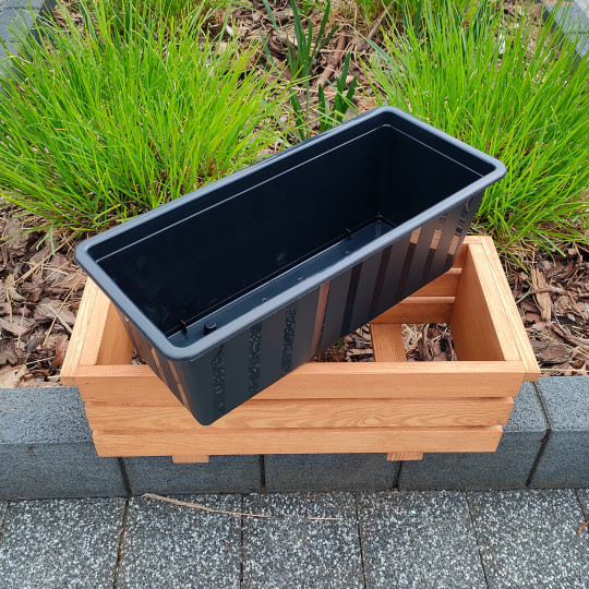 Kvalitative ghivece din lemn pentru balcon