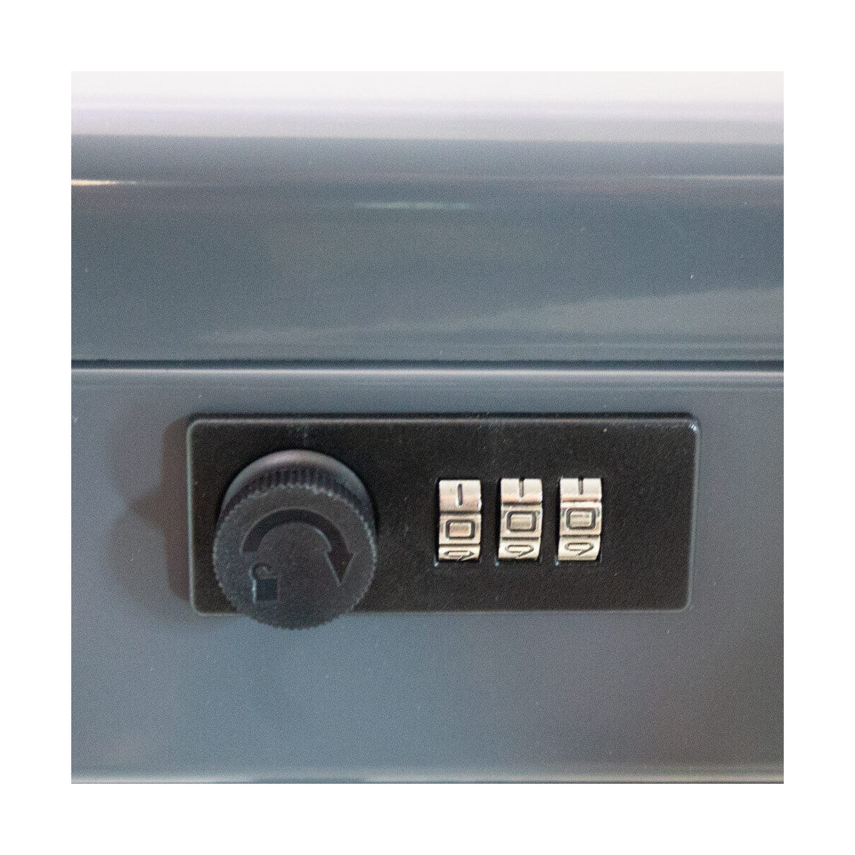 Cufărul metalic negru pentru monede, 30 cm