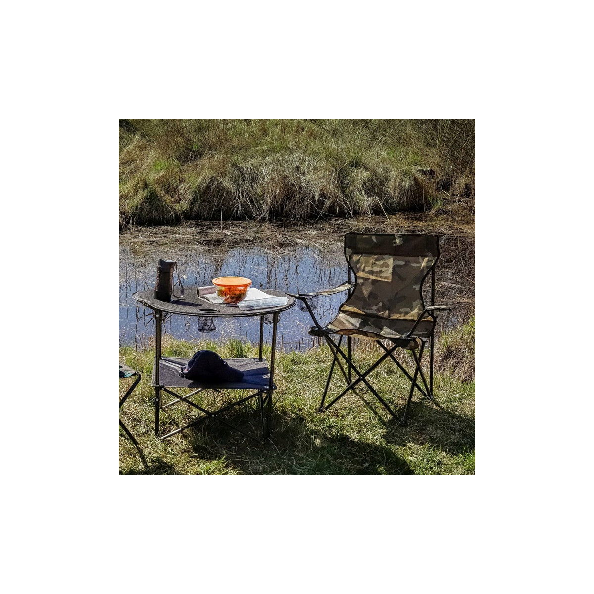 Scaun de pescuit army la un preț super.