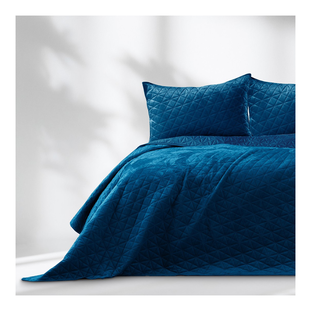 Pătura de pat de lux din catifea LAILA, albastru închis, 170x270