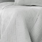 Pătura de lux pentru pat, gri deschis, cu dimensiunea 240x260.