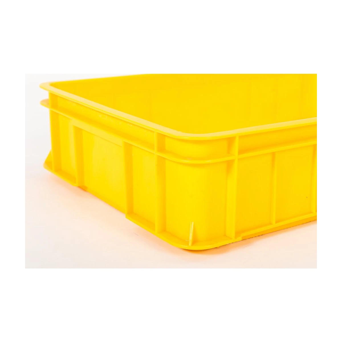 Prezentare din plastic pentru patiserie de culoare galbenă B135 F