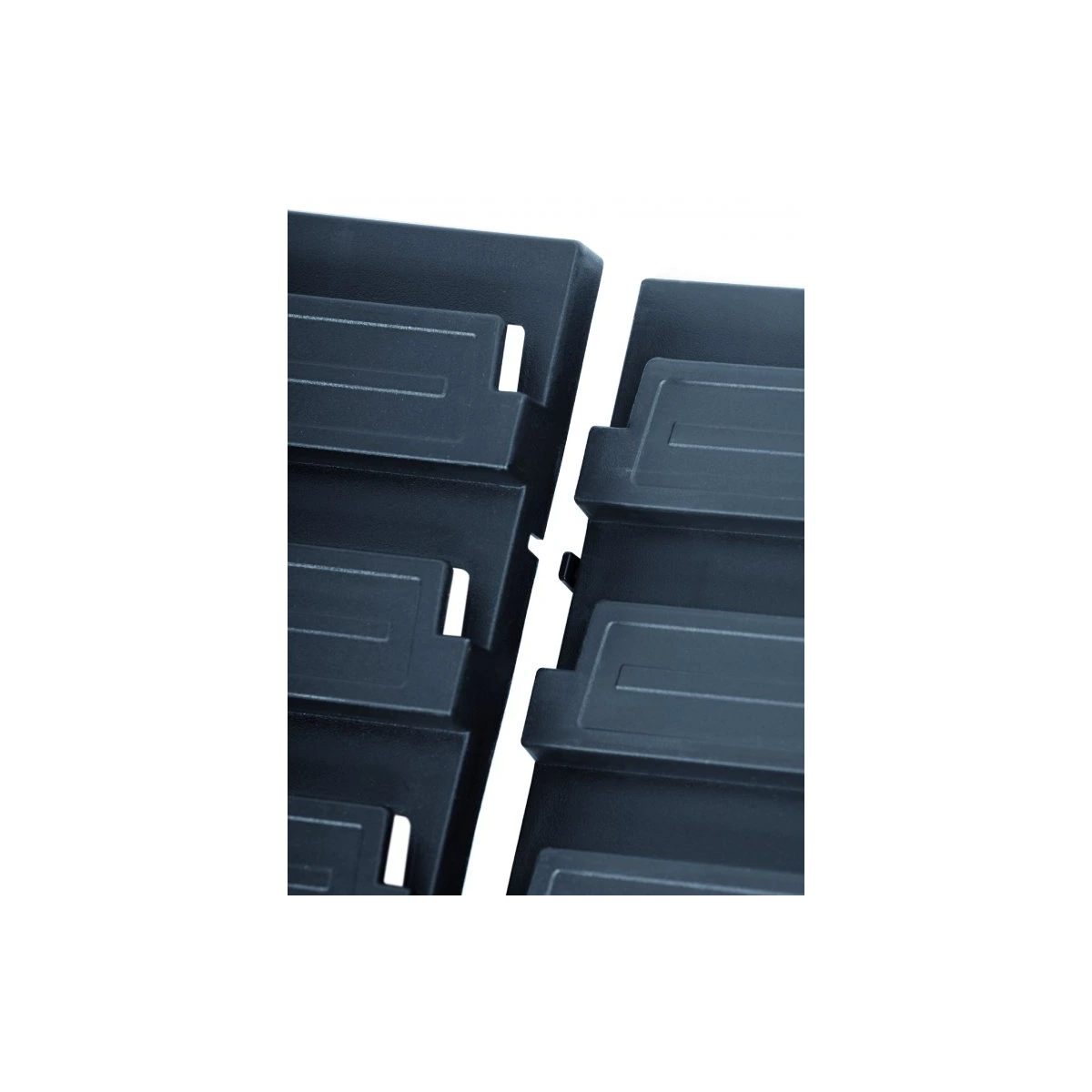 Panou de montaj pentru perete 386x18x130 negru 2 bucăți