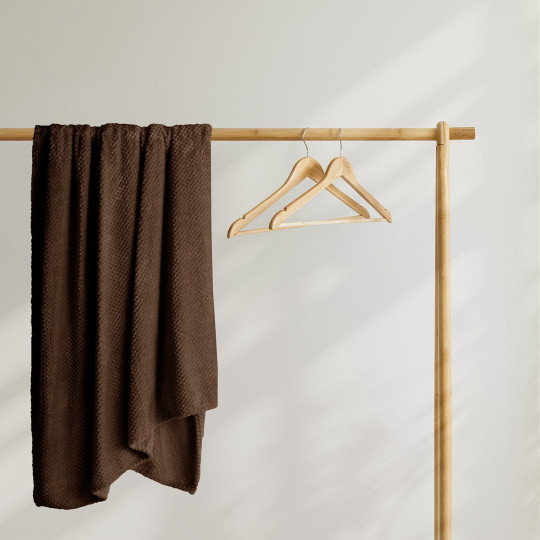 Pătura jacquard originală HENRY, cu dimensiunea de 70x150.