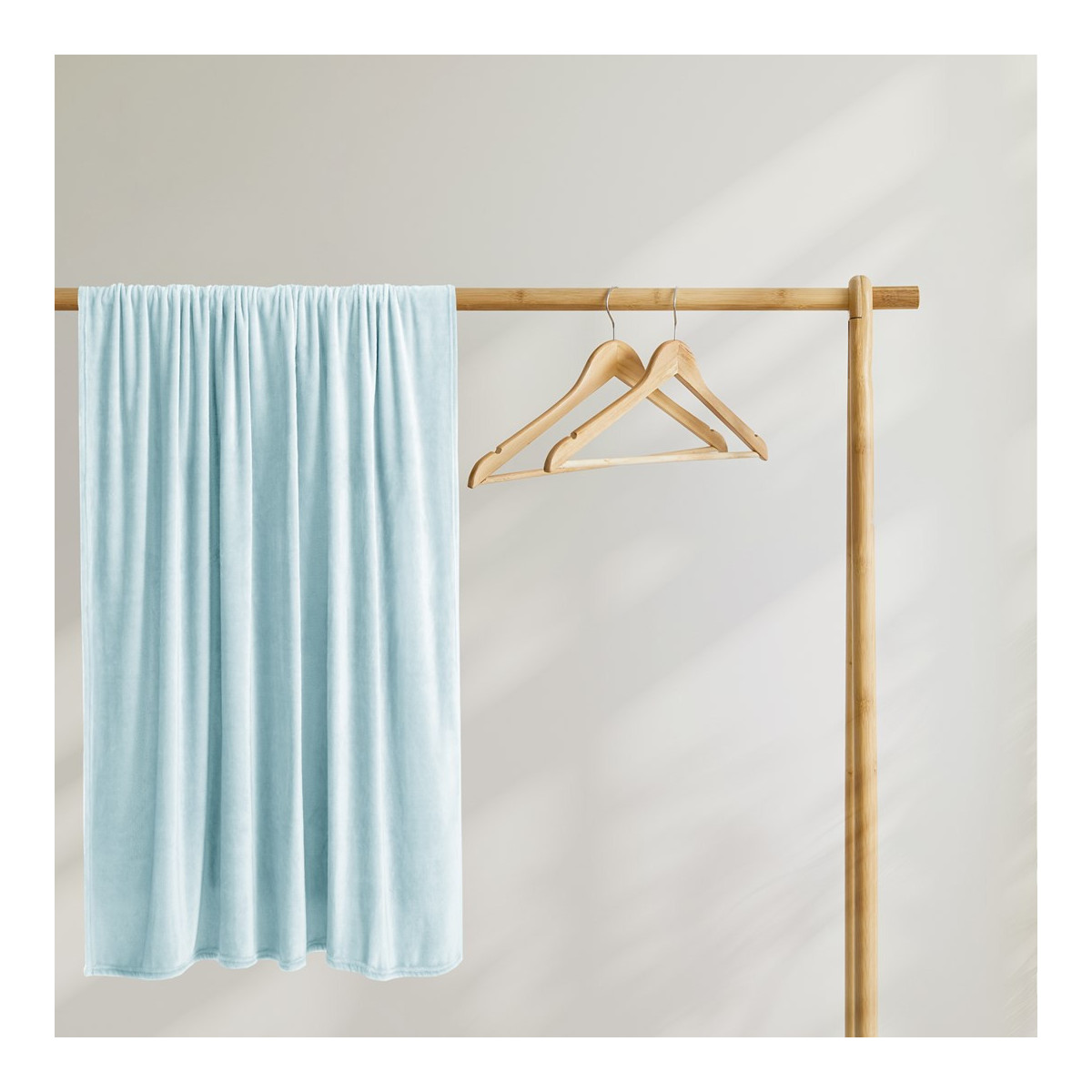 Plaid fin, culoare albastră, microfibră 150x200