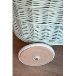 Cărucioare din răchită pentru copii de culoare mentă, cu roți din cauciuc.