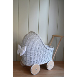 Cărucioare din nuiele pentru copii, albe, cu roți din cauciuc