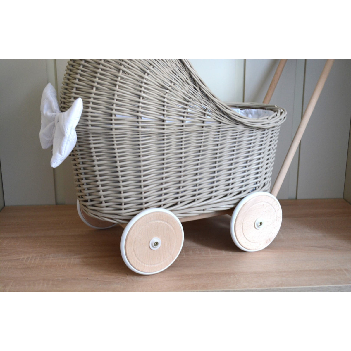 Coș de ratan pentru copii de culoare bej