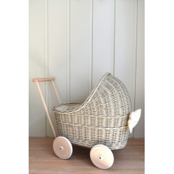 Cărucioare pentru copii din ratan bej cu păturică ecru