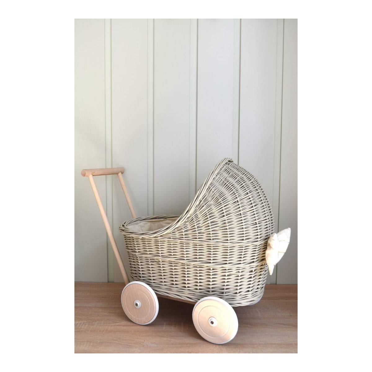 Cărucioare pentru copii din ratan bej cu păturică ecru