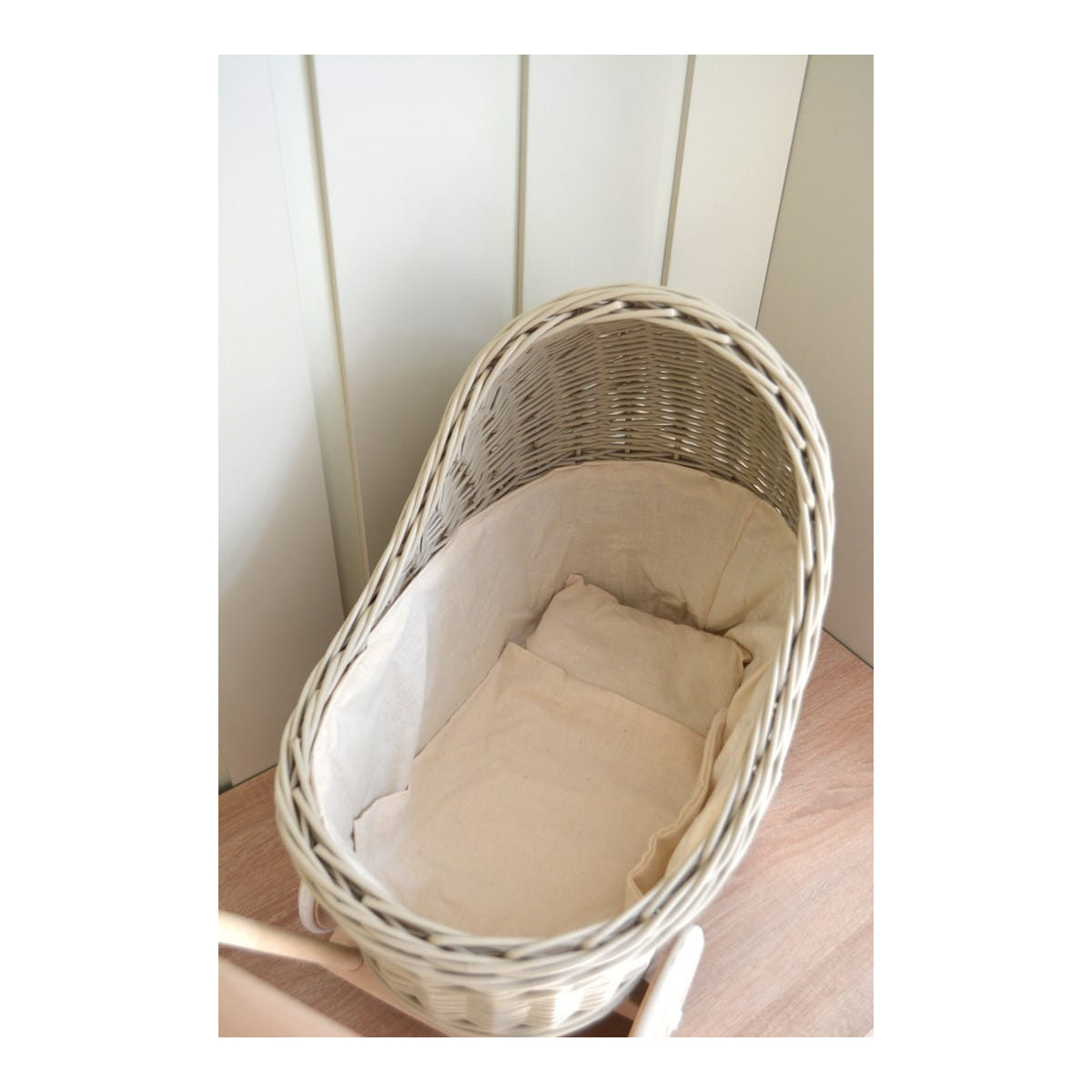 Cărucioare pentru copii din ratan bej cu păturică ecru