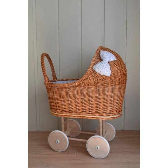Cărucioare de copii tricotate de culoare maro cu fundiță