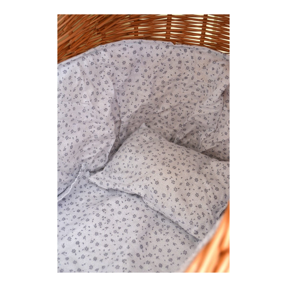 Cărucioare de copii tricotate de culoare maro cu fundiță