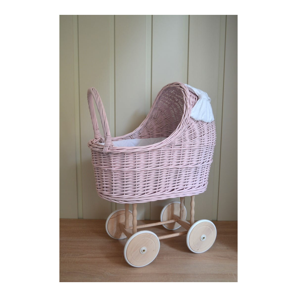 Cărucior roz pentru fetițe, cu fundiță albă