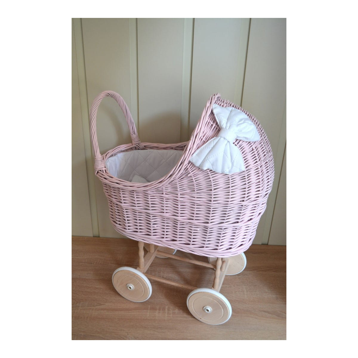 Cărucior roz pentru fetițe, cu fundiță albă