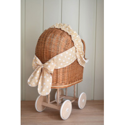 Cărucior din material natural cu volanță