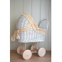 Cărucior alb din rattan cu volan bej