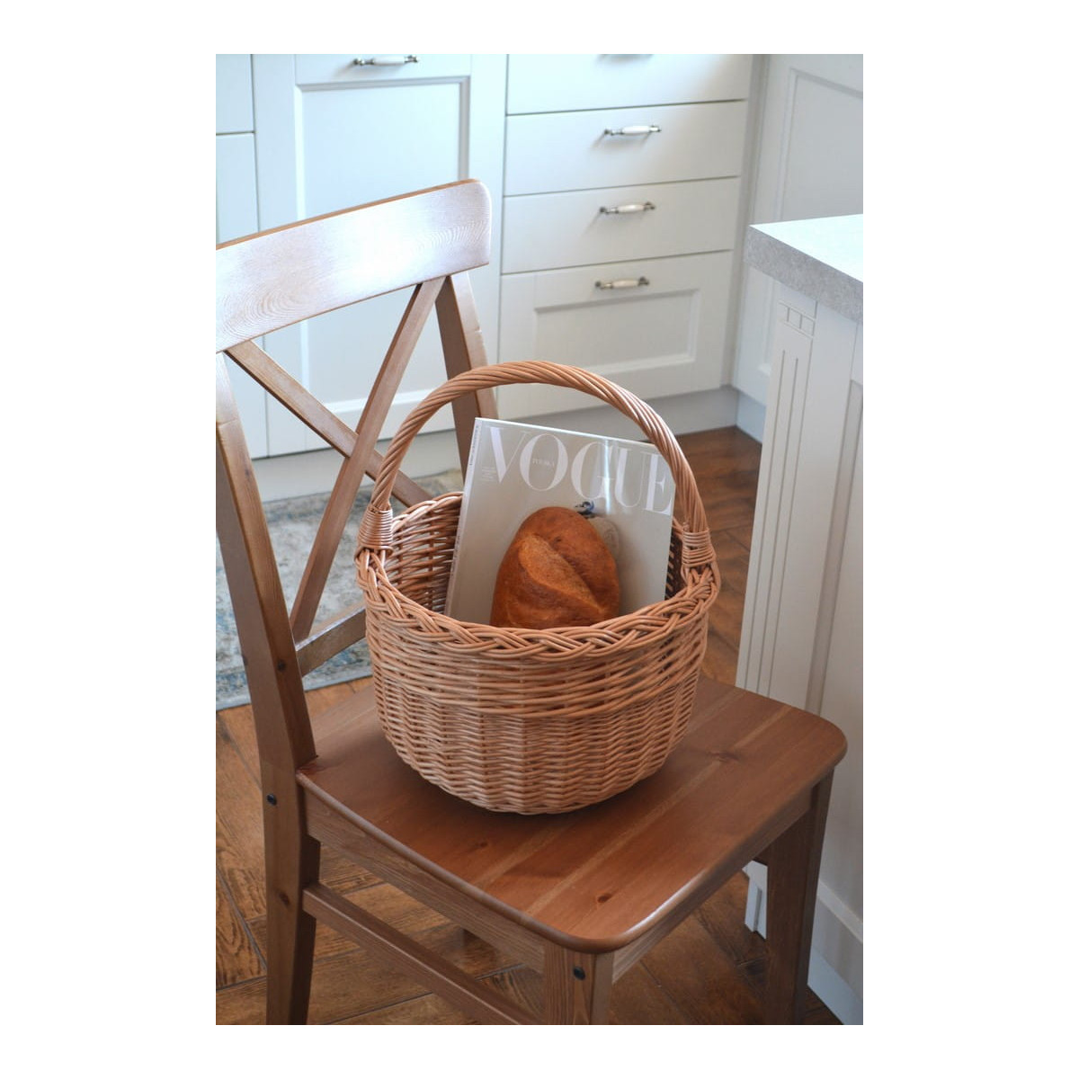 Coș rotund din ratan cu mâner