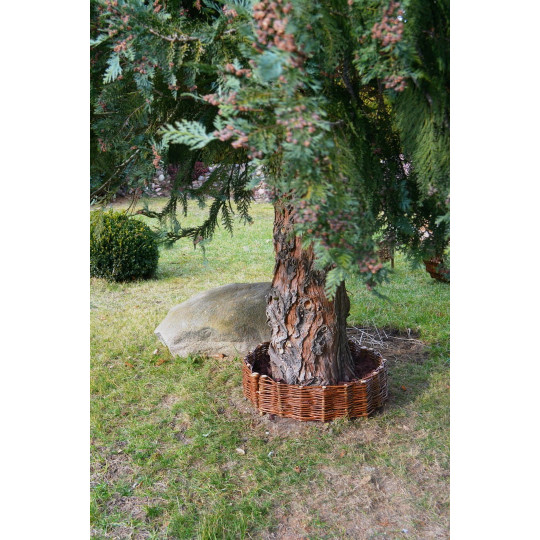 Cerc de rămăi din palisadă cu un diametru de 45 cm și o înălțime de 15 cm