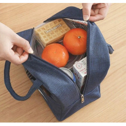 Geantă termică de picnic neagră cu o capacitate de 4L