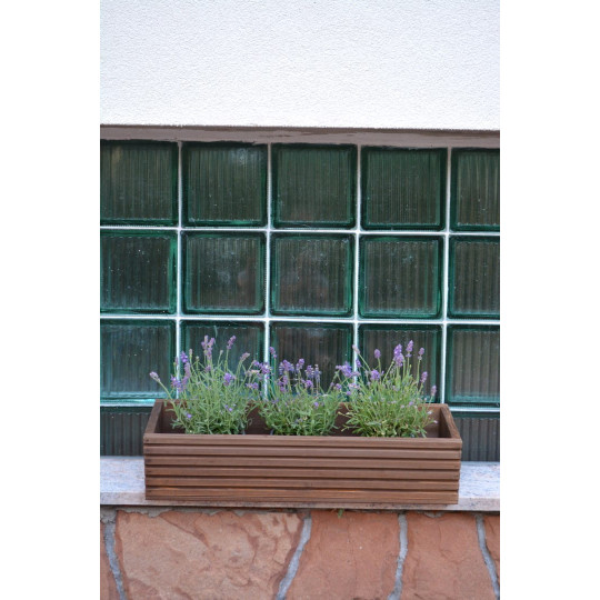 Design de ghiveci din lemn de culoare marron închis