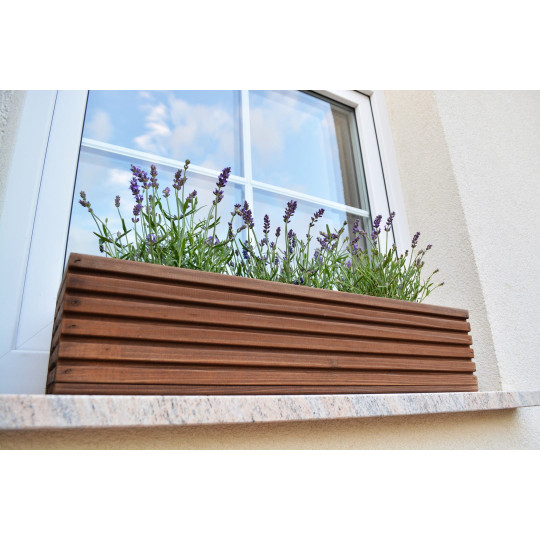 Design de ghiveci din lemn de culoare marron închis