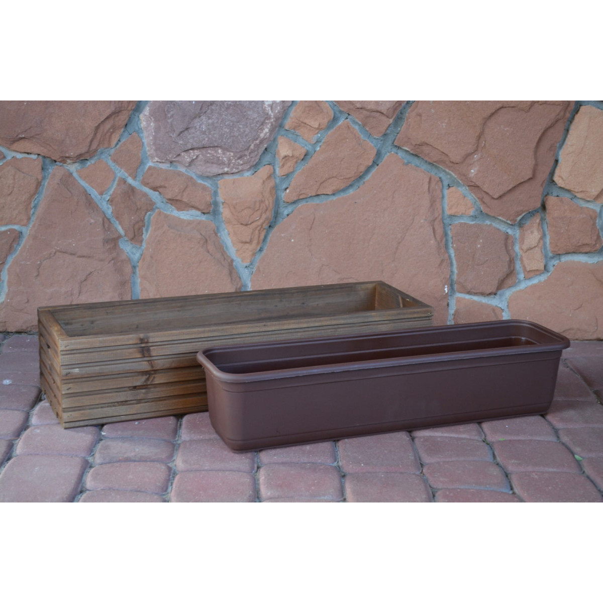 Design de ghiveci din lemn de culoare marron închis