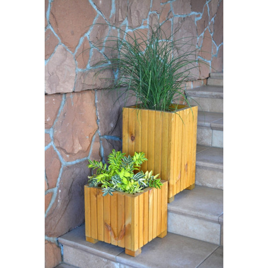 Drevený kvetináč 25 cm v svetlo hnedej farbe