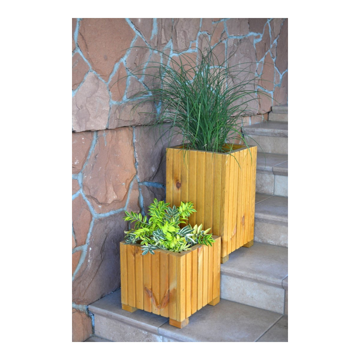 Drevený kvetináč 25 cm v svetlo hnedej farbe