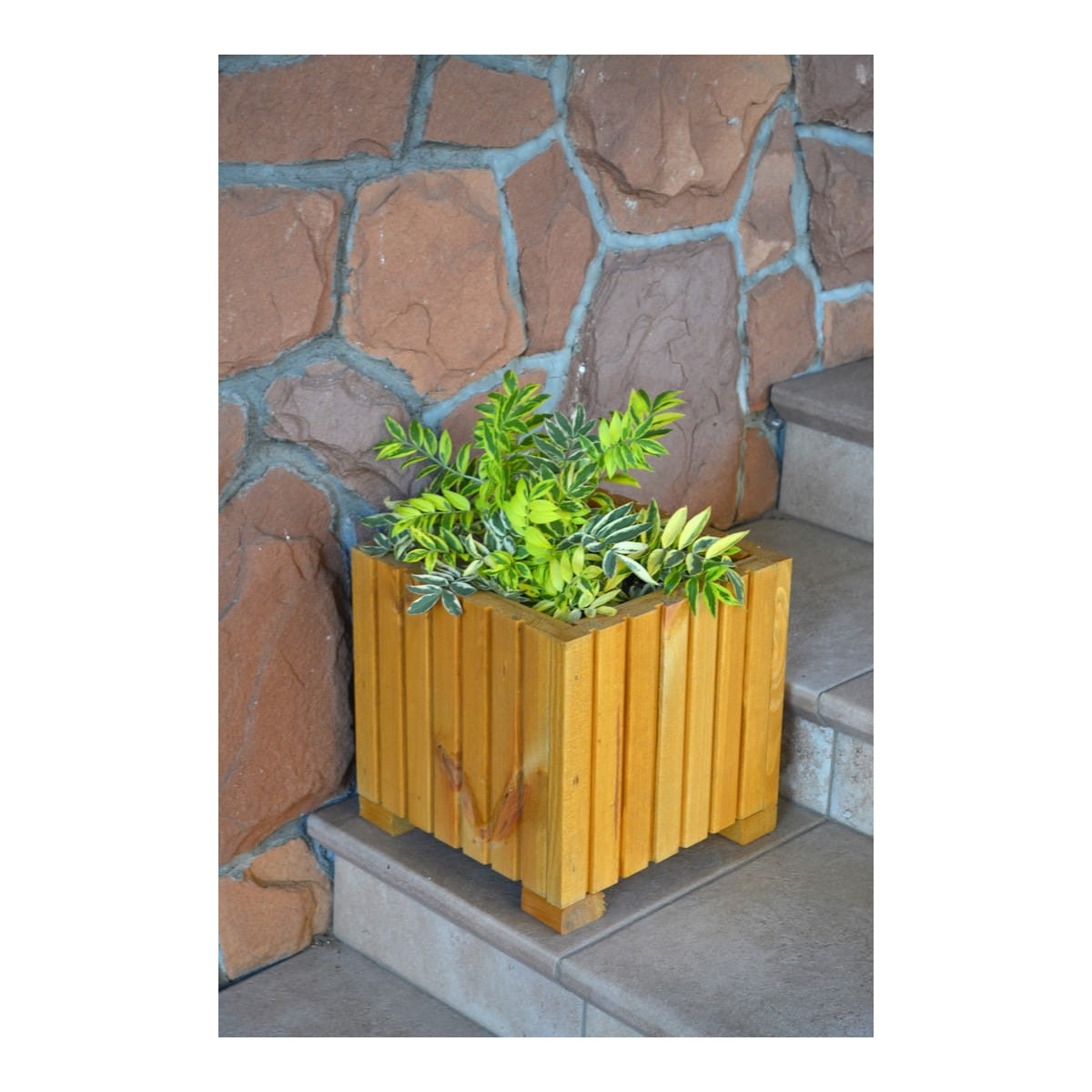 Drevený kvetináč 25 cm v svetlo hnedej farbe