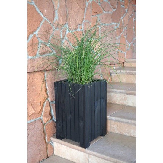 Ghiveci din lemn de culoare neagră